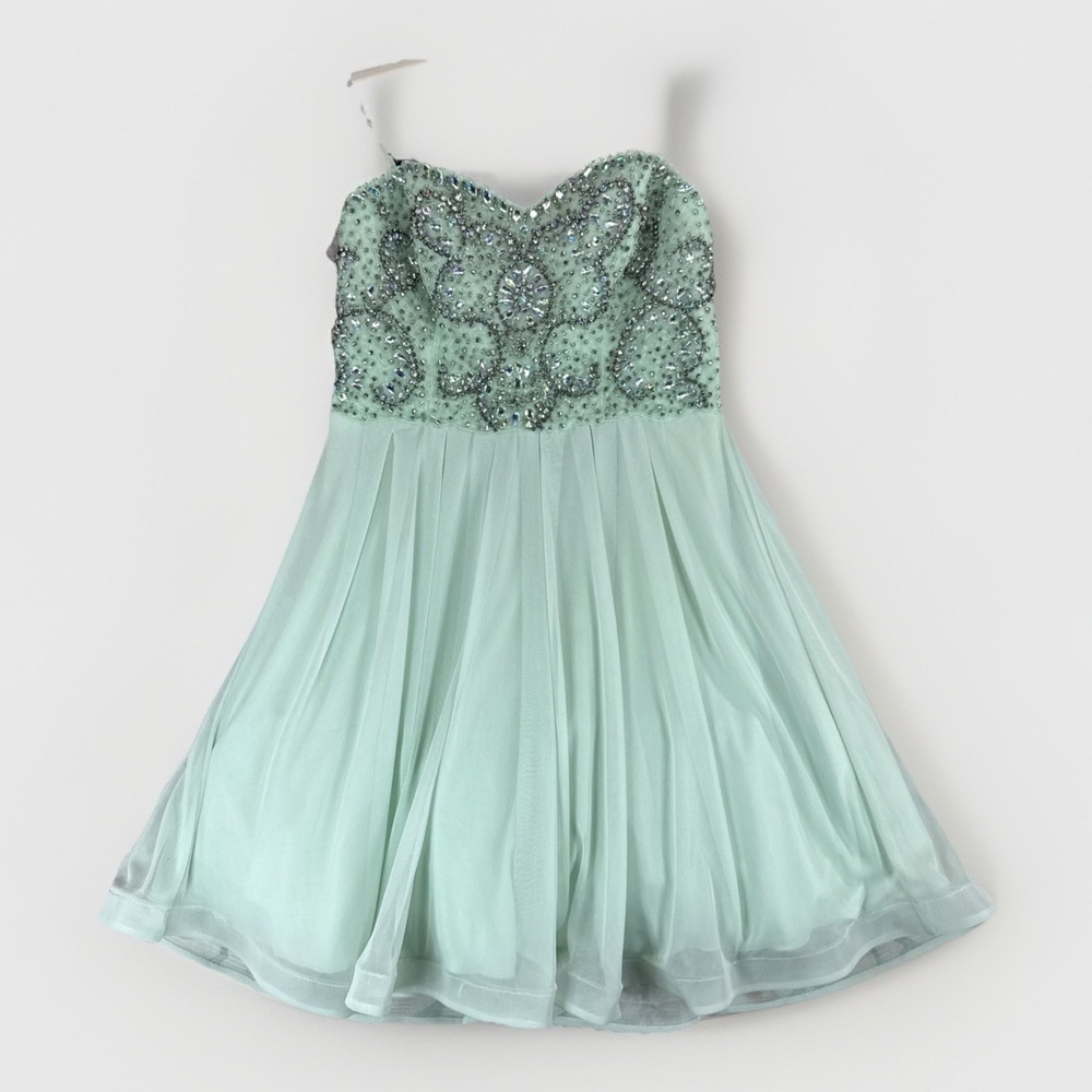 NWT Junior Mint Green Beaded Short Homecoming/Prom/Formal‎ Dress Size 9